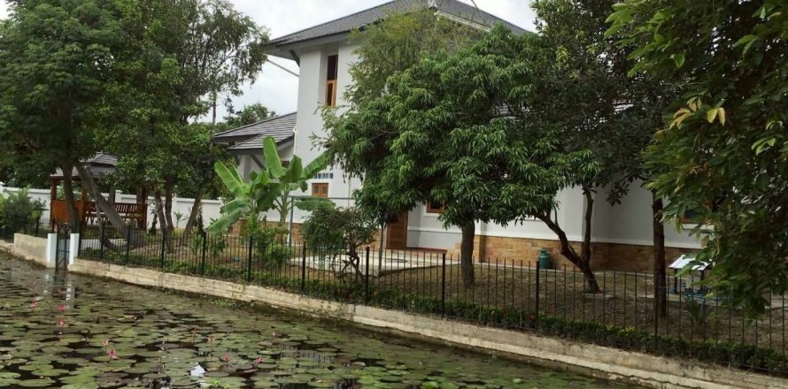 House in Chiang Mai, Thailand 3 bedrooms № 171568