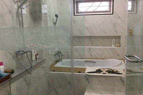 House in Chiang Mai, Thailand 3 bedrooms № 171568 - photo 12