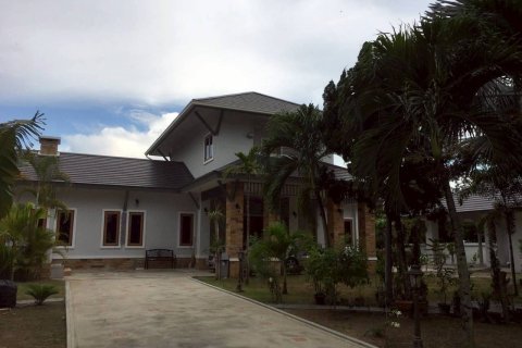 House in Chiang Mai, Thailand 3 bedrooms № 171568 - photo 23