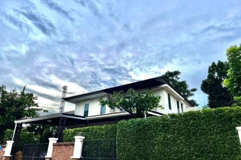 House in San Kamphaeng, Thailand 4 bedrooms № 171567 - photo 24
