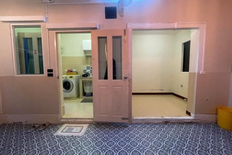 House in San Kamphaeng, Thailand 4 bedrooms № 171567 - photo 17