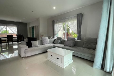 House in San Kamphaeng, Thailand 4 bedrooms № 171567 - photo 9