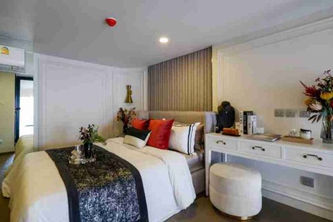 Condo in Phaya Thai, Bangkok, Thailand, 1 bedroom  № 183995 - photo 13