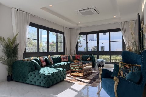 Villa in Phuket, Thailand 6 bedrooms № 164304 - photo 5