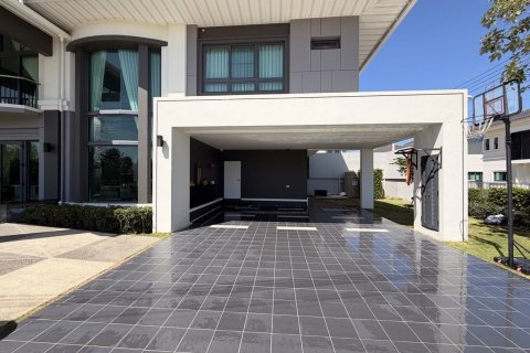 Villa in Phuket, Thailand 6 bedrooms № 164304 - photo 25