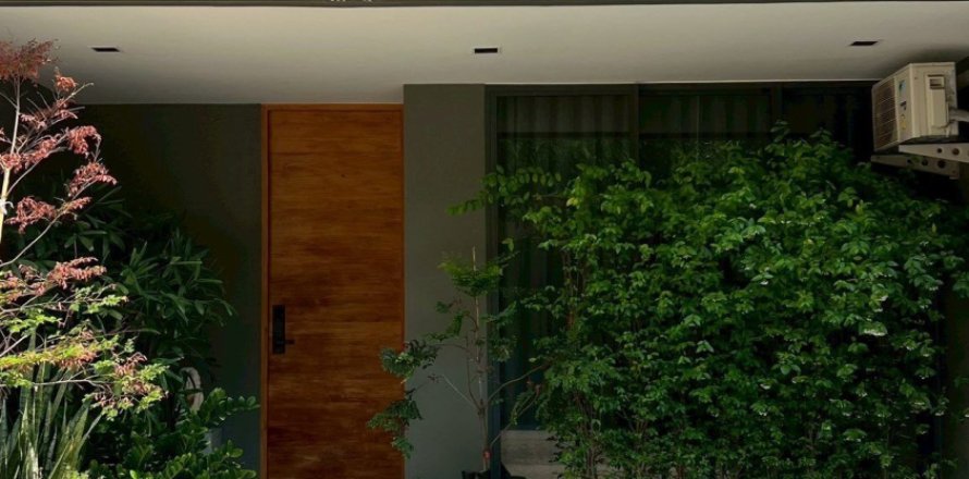 Дом в Бангкоке, Таиланд с 4 спальнями  № 164302