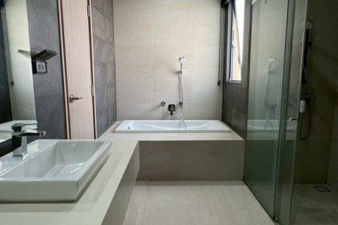 Дом в Бангкоке, Таиланд с 4 спальнями  № 164302 - фото 19