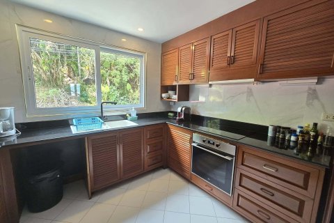 Townhouse in Kathu, Thailand 3 bedrooms № 164223 - photo 9