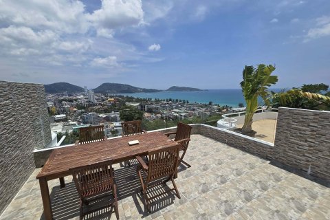 Townhouse in Kathu, Thailand 3 bedrooms № 164223 - photo 4