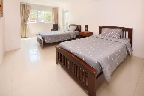 Villa in Pattaya, Thailand 6 bedrooms № 164227 - photo 18