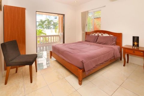 Villa in Pattaya, Thailand 6 bedrooms № 164227 - photo 12