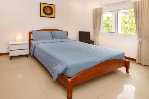 Villa in Pattaya, Thailand 6 bedrooms № 164227 - photo 15