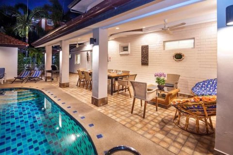 Villa in Pattaya, Thailand 6 bedrooms № 164227 - photo 25