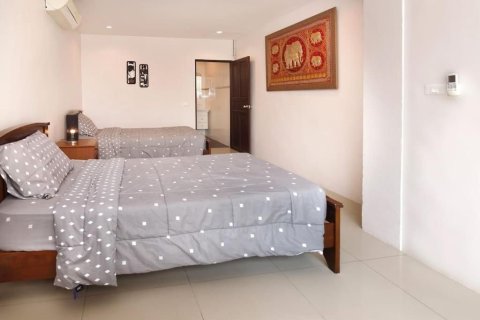 Villa in Pattaya, Thailand 6 bedrooms № 164227 - photo 19