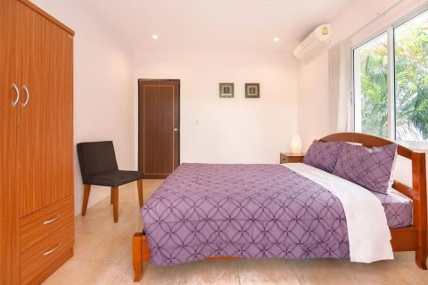 Villa in Pattaya, Thailand 6 bedrooms № 164227 - photo 13