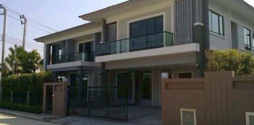 House in Suan Luang, Bangkok, Thailand 6 bedrooms № 164228