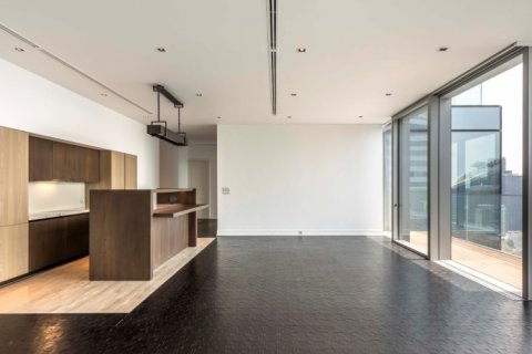 Condo in Bangkok, Thailand, 4 bedrooms  № 180886 - photo 2