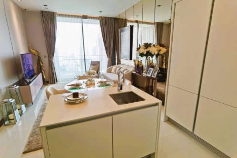 Condo in Bangkok, Thailand, 2 bedrooms  № 180889 - photo 6
