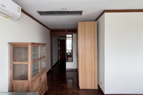 Кондоминиум с 2 спальнями в Кхлонг Сане, Бангкок, Таиланд № 151414 - фото 6