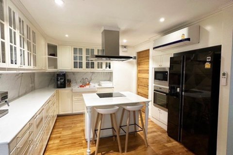 Condo à Khlong San, Bangkok, Thaïlande, 4 chambres  № 151413 - photo 30