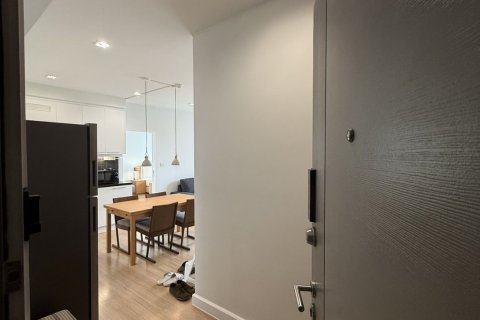 Кондоминиум с 2 спальнями в Сатхоне, Бангкок, Таиланд № 151416 - фото 13