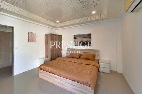 Propriété commerciale à Pattaya, Thaïlande 300 m2 № 198283 - photo 11