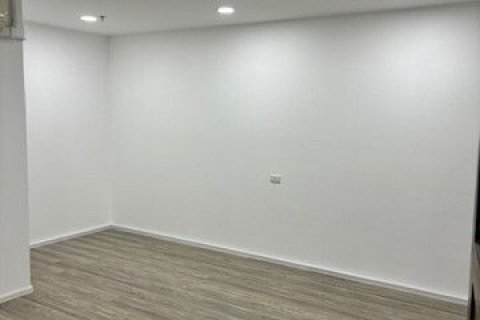 Condo à Bang Phlat, Bangkok, Thaïlande, 3 chambres  № 161911 - photo 6