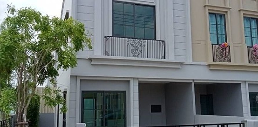 Townhouse in Bang Kaeo, Thailand 3 bedrooms № 161916