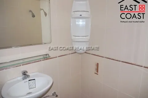 Casa de 4 dormitorios en Pattaya, Tailandia № 213316 - foto 15