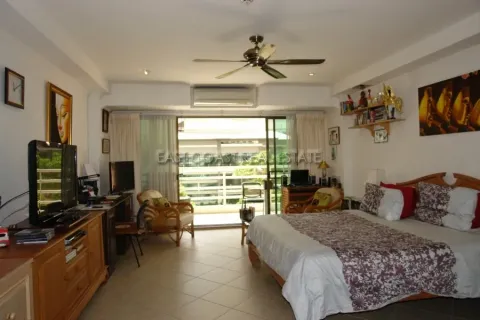Estudio en el condominio en Jomtien Beach, Pattaya, Tailandia № 213312 - foto 2