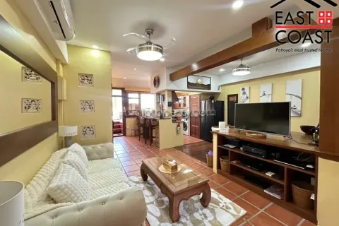 Casa de 5 dormitorios en Pattaya, Tailandia № 213318 - foto 9
