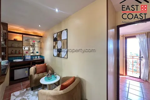 Casa de 5 dormitorios en Pattaya, Tailandia № 213318 - foto 10