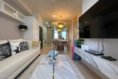 Кондоминиум с 3 спальнями в Пхракханонге, Бангкок, Таиланд № 153945 - фото 4