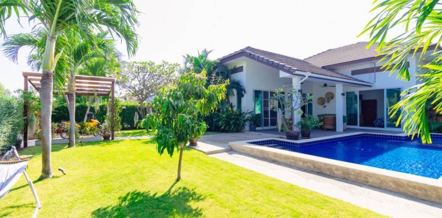 Villa in Hua Hin, Thailand 3 bedrooms № 153941