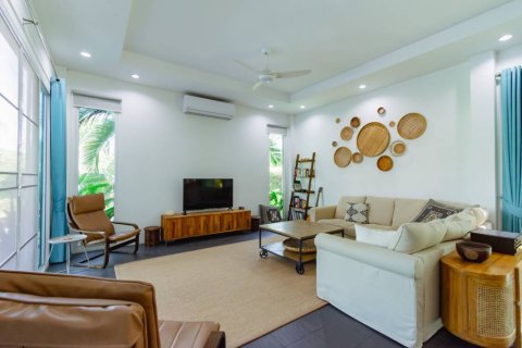 Villa in Hua Hin, Thailand 3 bedrooms № 153941 - photo 2