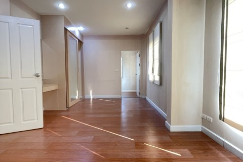 Maison à Nonthaburi, Thaïlande 3 chambres № 162981 - photo 9