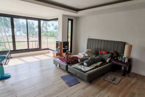 House in Ko Samui, Thailand 4 bedrooms № 154280 - photo 16
