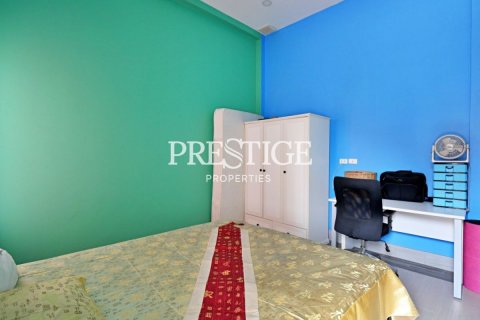 House in Pattaya, Thailand 3 bedrooms № 198682 - photo 13