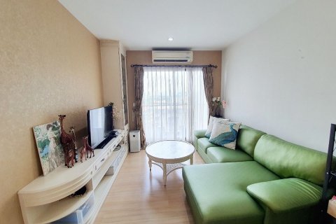 Studio dans le Condo à Sathon, Bangkok, Thaïlande  № 140632