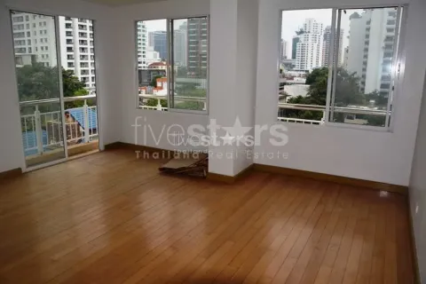 Condo à Watthana, Bangkok, Thaïlande, 4 chambres № 156746 - photo 7