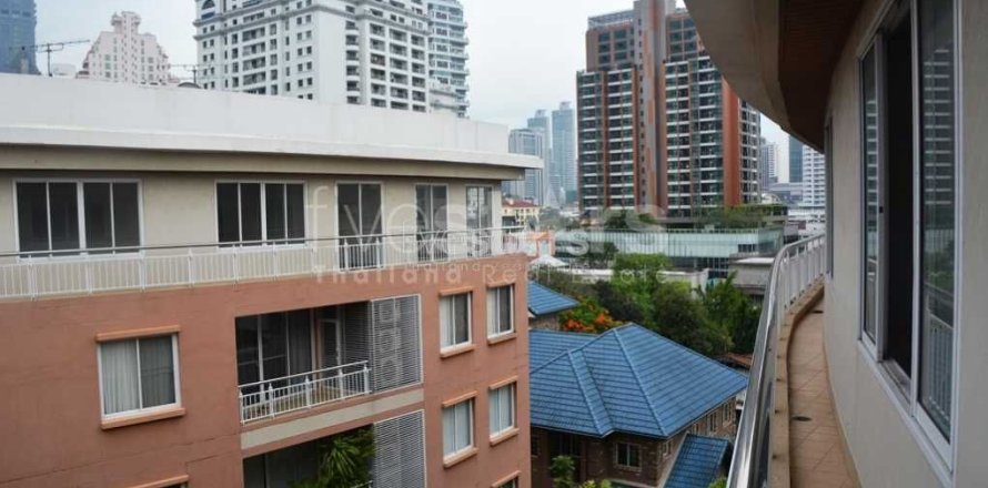 Condo à Watthana, Bangkok, Thaïlande, 4 chambres № 156746