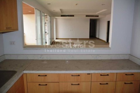 Кондоминиум с 4 спальнями в Ваттхане, Бангкок, Таиланд № 156750 - фото 5