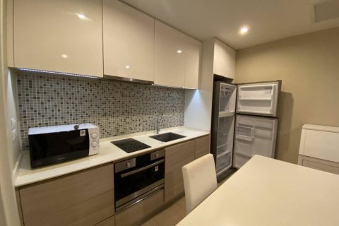 Студия в кондо в Ваттхане, Бангкок, Таиланд № 156748 - фото 5