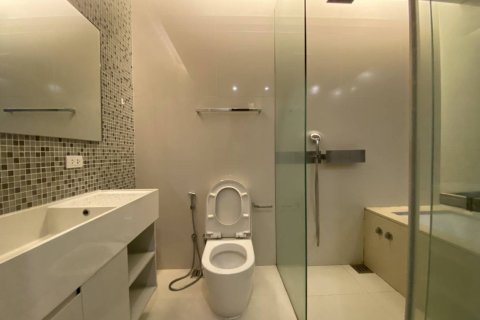 Студия в кондо в Ваттхане, Бангкок, Таиланд № 156748 - фото 7