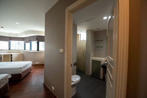 Кондоминиум с 3 спальнями в Клонг Тоэй, Бангкок, Таиланд № 148102 - фото 14