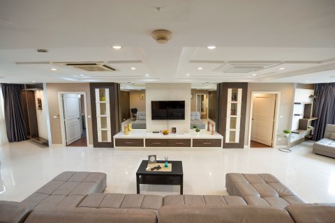 Кондоминиум с 3 спальнями в Клонг Тоэй, Бангкок, Таиланд № 148102 - фото 21