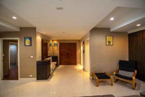 Кондоминиум с 3 спальнями в Клонг Тоэй, Бангкок, Таиланд № 148102 - фото 20