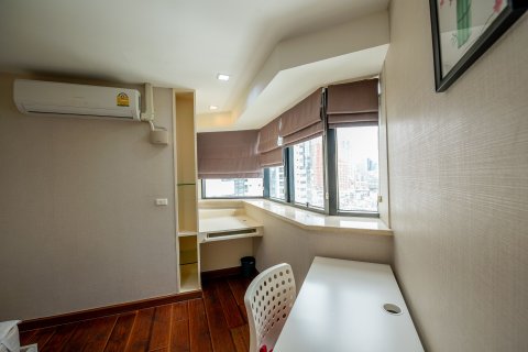 Кондоминиум с 3 спальнями в Клонг Тоэй, Бангкок, Таиланд № 148102 - фото 5