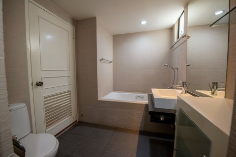 Кондоминиум с 3 спальнями в Клонг Тоэй, Бангкок, Таиланд № 148102 - фото 6