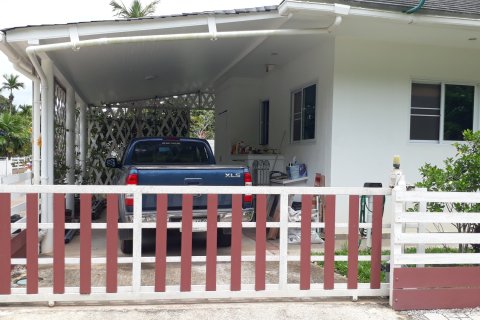 Дом в Чумпхоне, Таиланд с 2 спальнями  № 148104 - фото 1